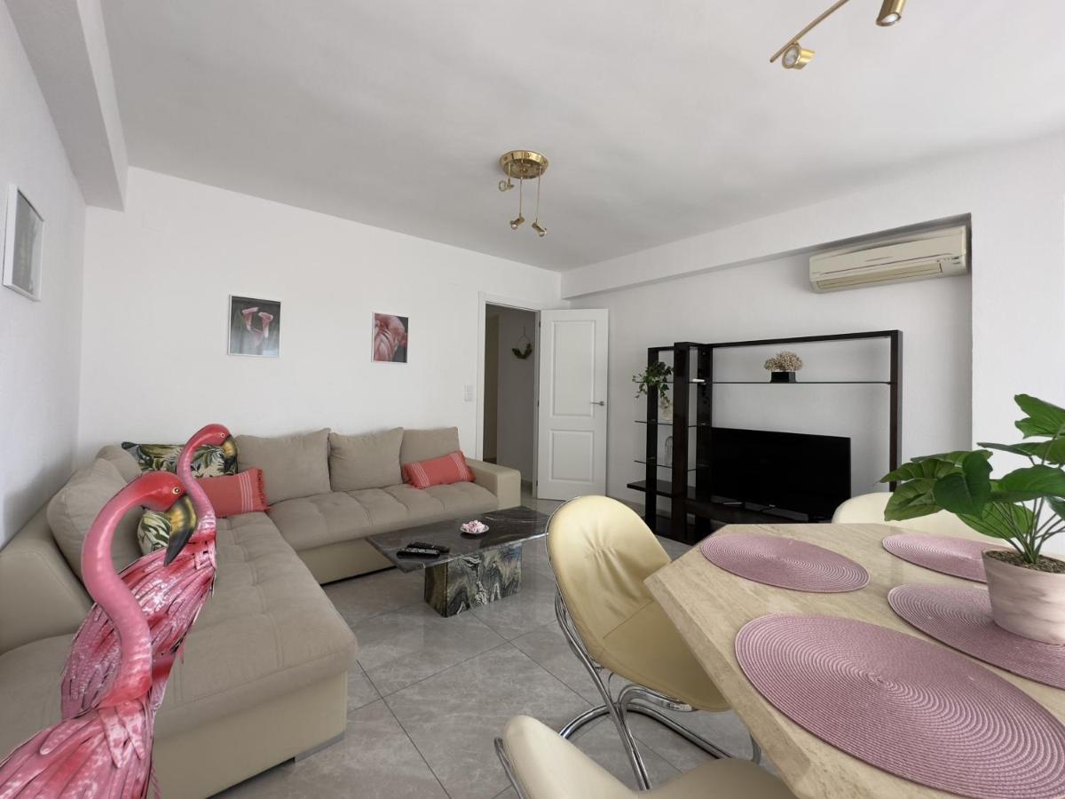 Calanyas Sea View Apartment เบนิดอร์ม ภายนอก รูปภาพ