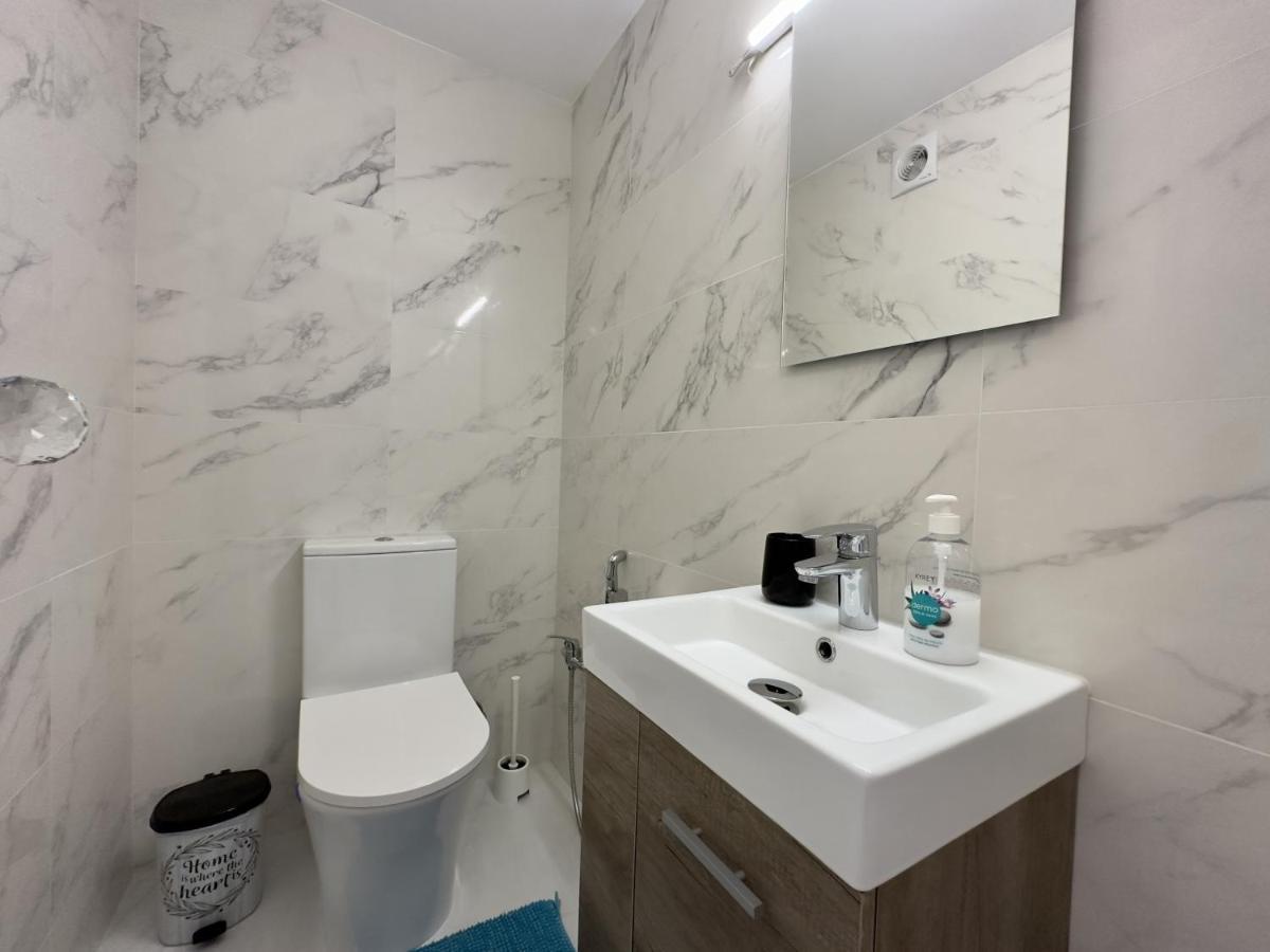 Calanyas Sea View Apartment เบนิดอร์ม ภายนอก รูปภาพ